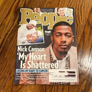 People Magazine December 27 2021 - Nick Cannon - Kate Middleton Reese & Scarlett